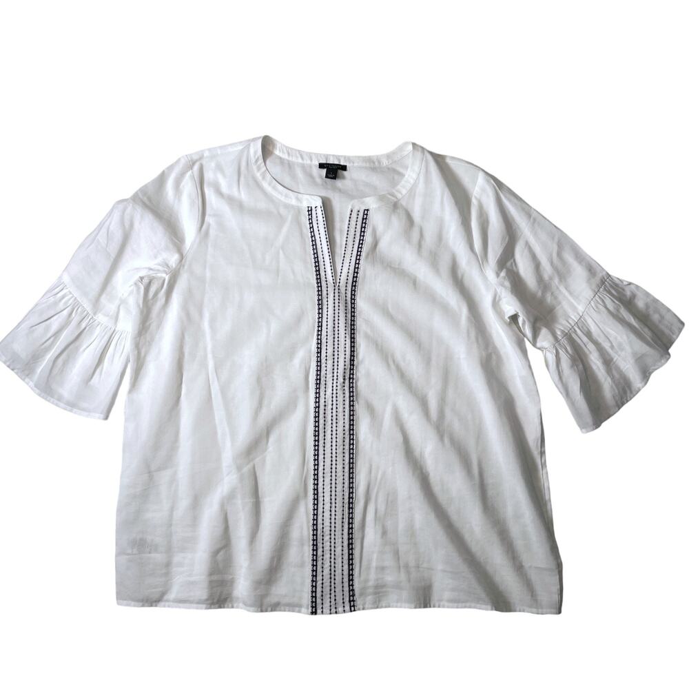 ANN TAYLOR NWT Blouse Women's L White Peasant Embroidered Ruffled Short Sleeve